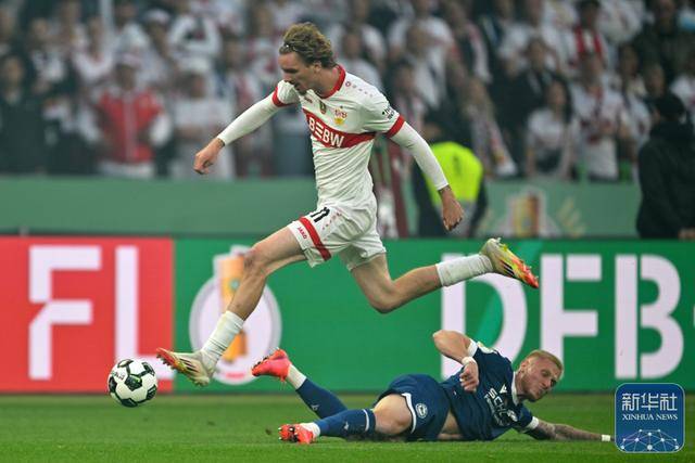 足球 | 德国杯:斯图加特队夺冠